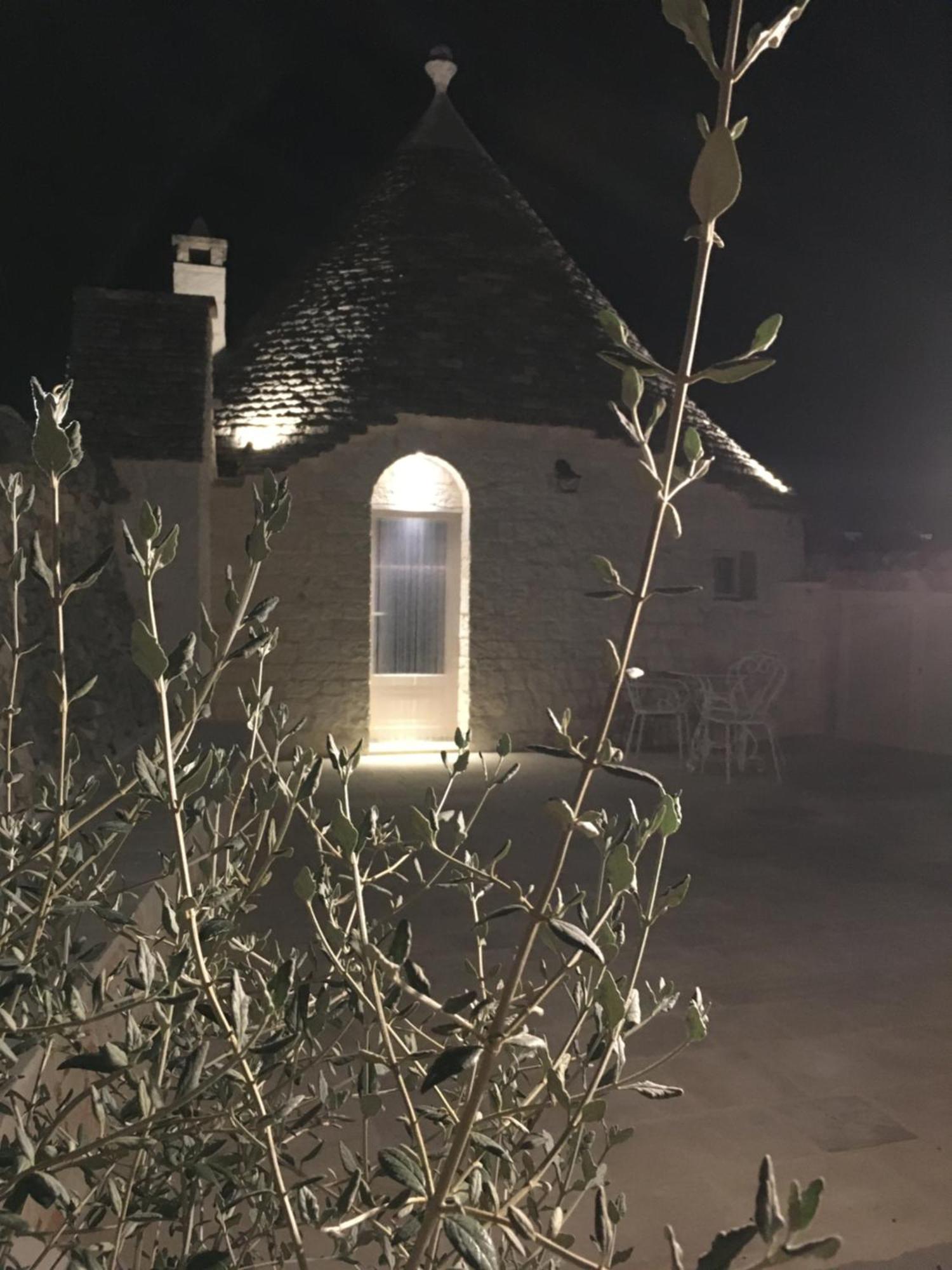 Trulli Le 2 Nicchie Locorotondo Exterior foto